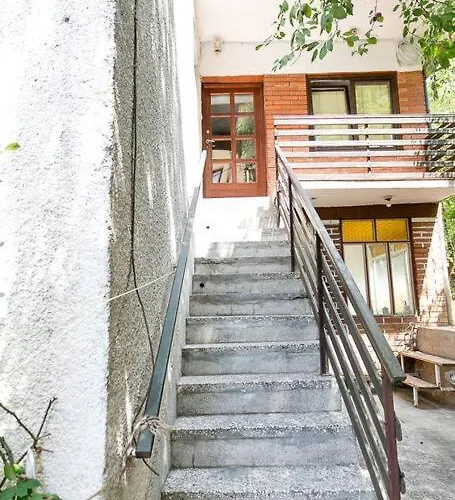 Beestrick - Charming And Spacious Apartman *